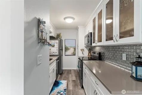 2826 Garden Court Steilacoom WA 98388