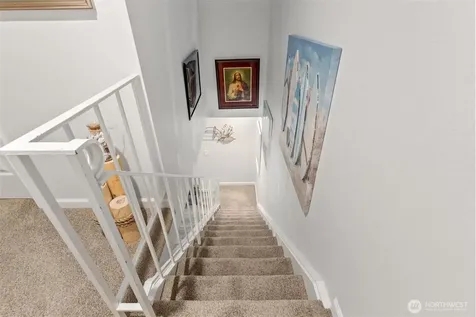 2826 Garden Court Steilacoom WA 98388