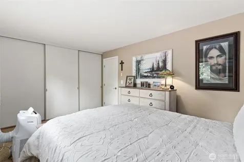 2826 Garden Court Steilacoom WA 98388