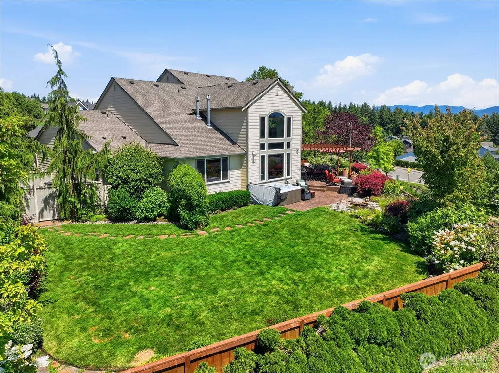 27773 254th SE Maple Valley WA 98038