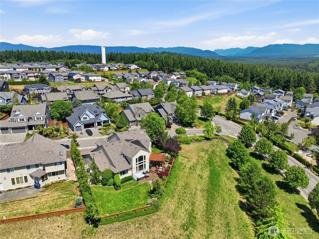 27773 254th SE Maple Valley WA 98038