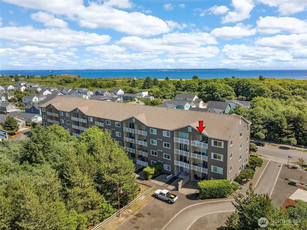 262 Oyhut Bay Boulevard SW Ocean Shores WA 98569
