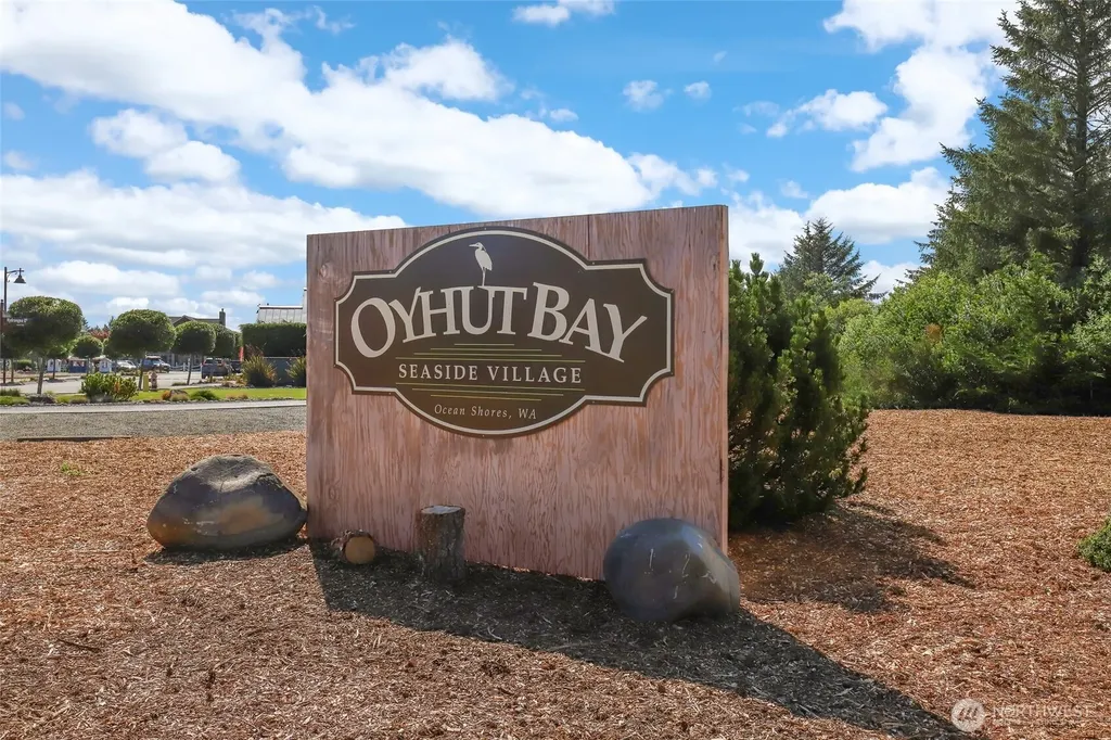 262 Oyhut Bay Boulevard SW Ocean Shores WA 98569