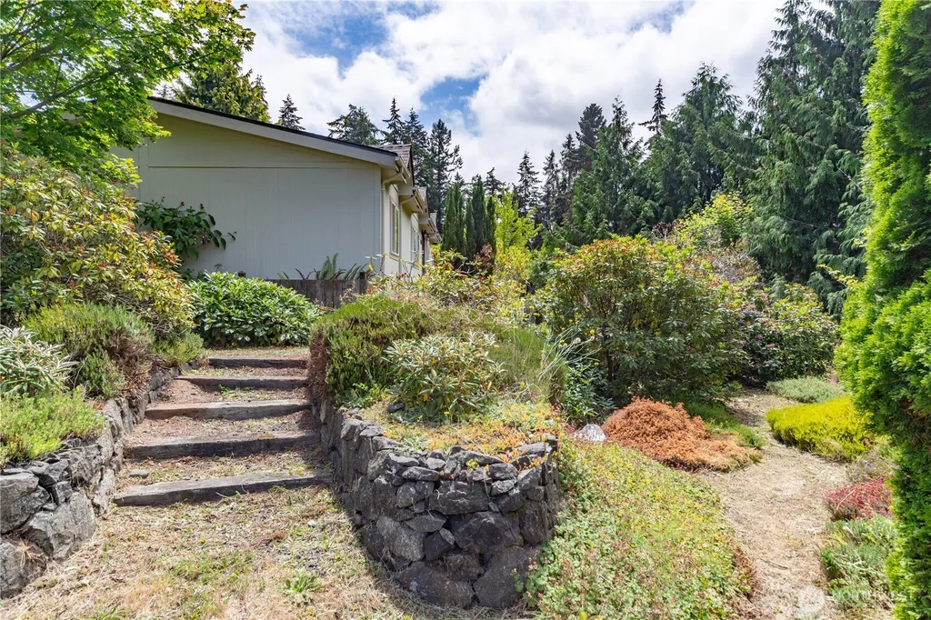403 Cedar Avenue Port Hadlock WA 98339