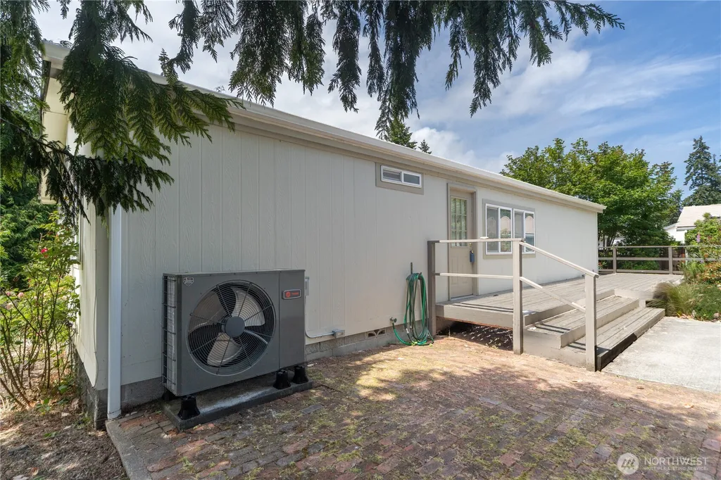 403 Cedar Avenue Port Hadlock WA 98339