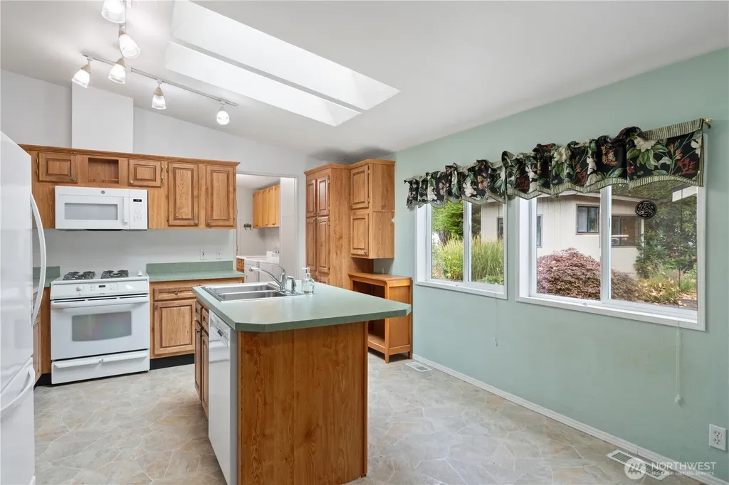 403 Cedar Avenue Port Hadlock WA 98339