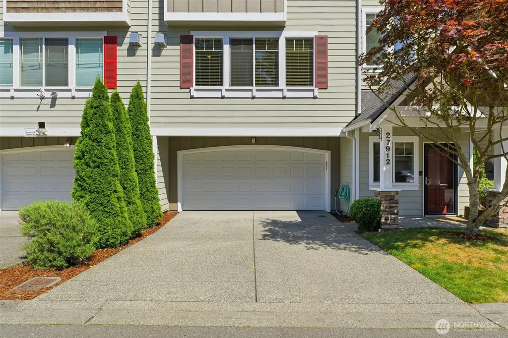 27912 31st Place S Auburn WA 98001
