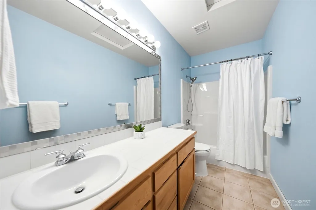 15637 NE 92nd Way Redmond WA 98052