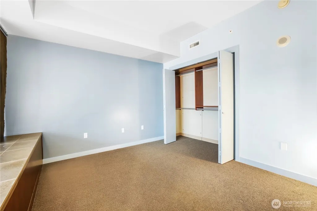 900 Lenora Street Seattle WA 98121