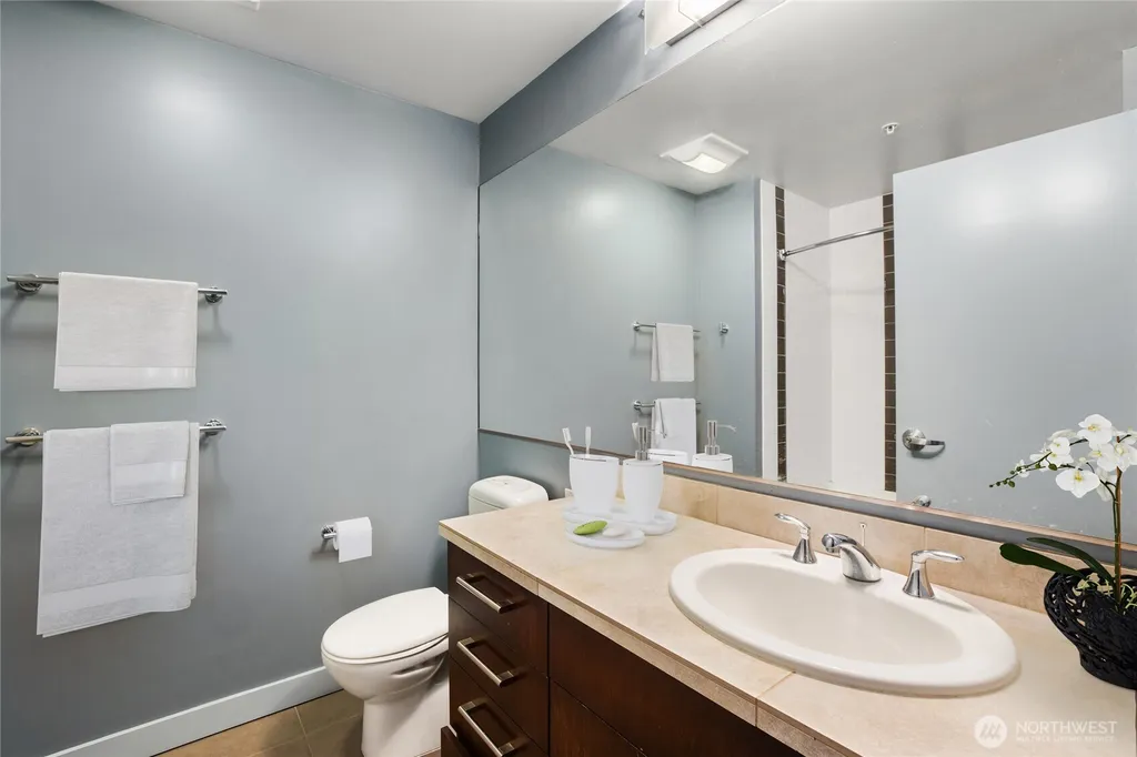 900 Lenora Street Seattle WA 98121