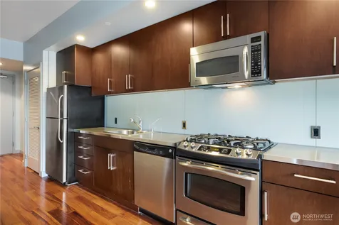 900 Lenora Street Seattle WA 98121