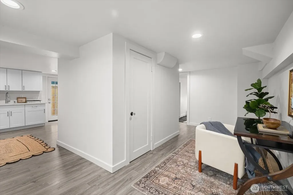 3903 SW Dakota Street Seattle WA 98116