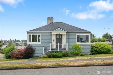 3903 SW Dakota Street Seattle WA 98116