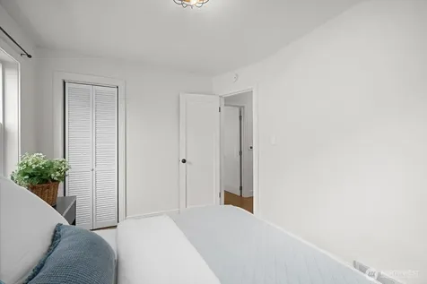 3903 SW Dakota Street Seattle WA 98116