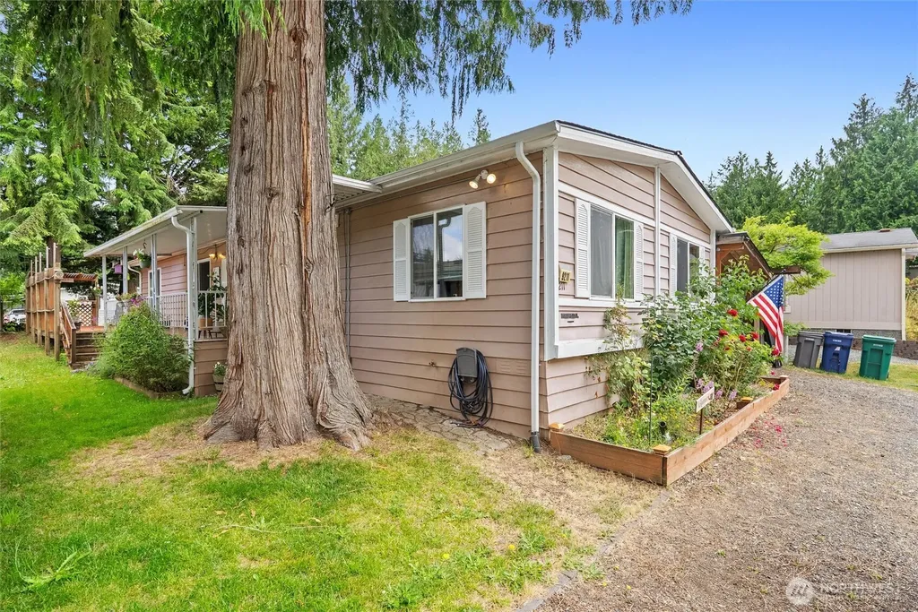 9211 13th Street SE Lake Stevens WA 98258