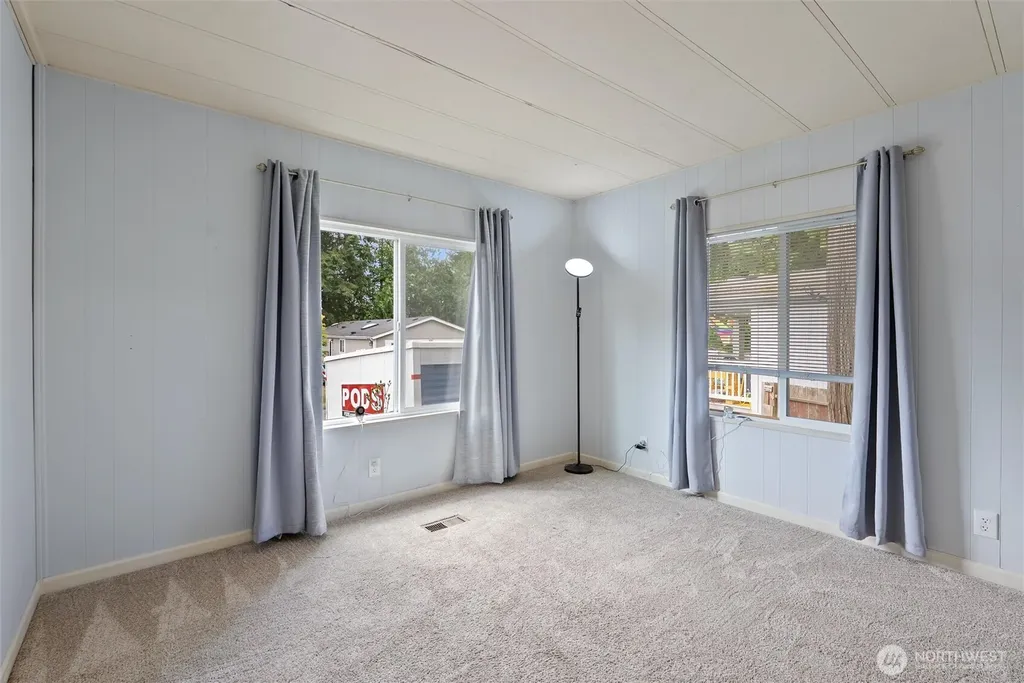 9211 13th Street SE Lake Stevens WA 98258