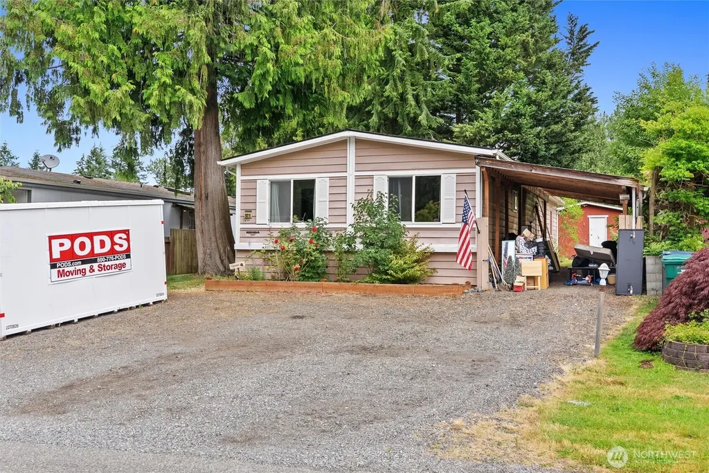 9211 13th Street SE Lake Stevens WA 98258