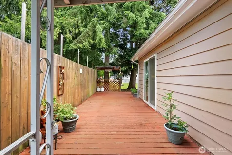 9211 13th Street SE Lake Stevens WA 98258