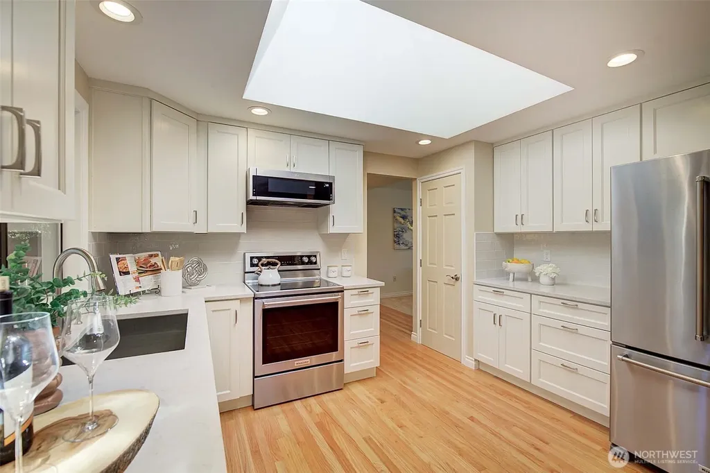 22014 NE 13th Place Sammamish WA 98074