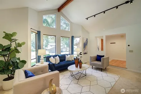 22014 NE 13th Place Sammamish WA 98074