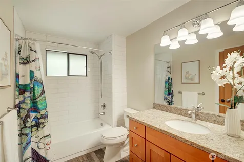 22014 NE 13th Place Sammamish WA 98074