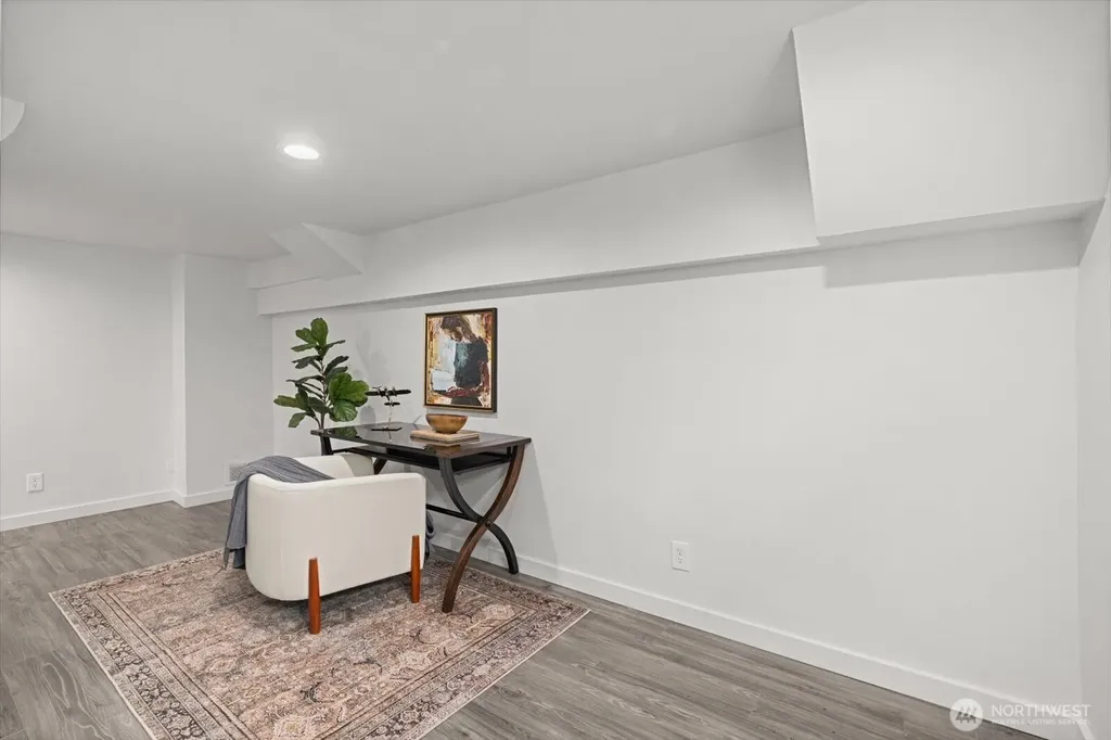 3903 SW Dakota Street Seattle WA 98116