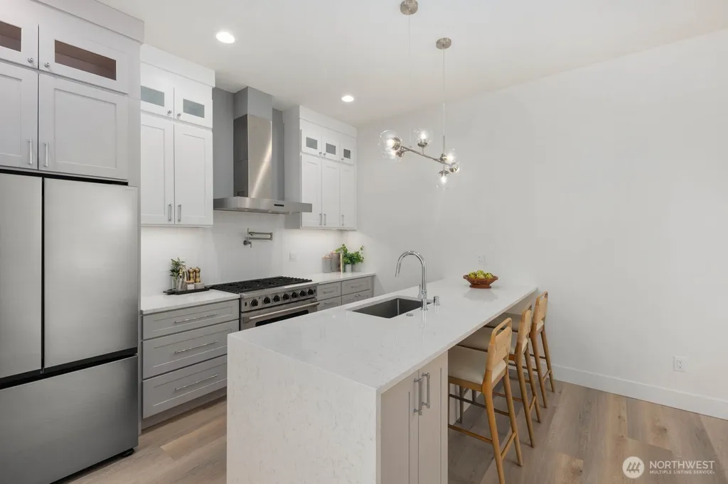 825 NE 105th Street Seattle WA 98125