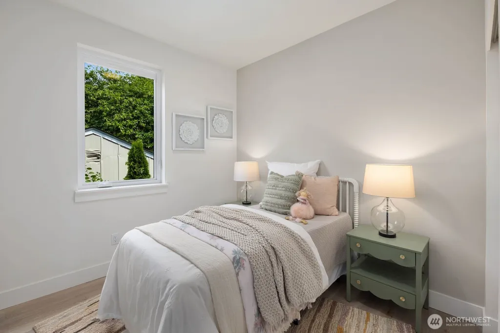 825 NE 105th Street Seattle WA 98125