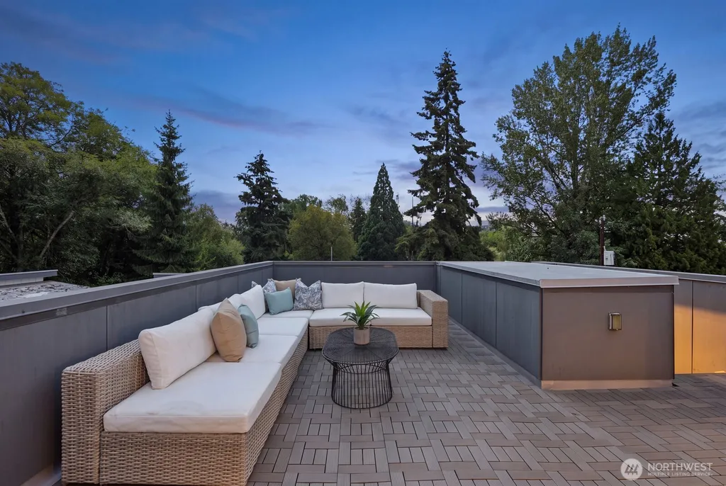 825 NE 105th Street Seattle WA 98125