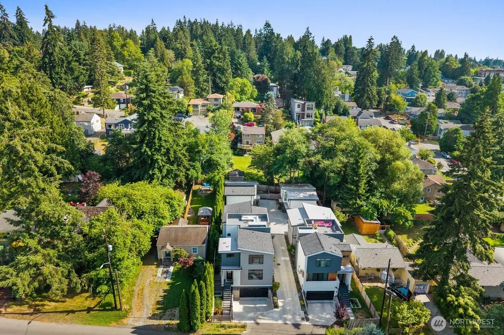 825 NE 105th Street Seattle WA 98125
