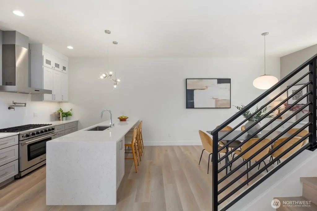 825 NE 105th Street Seattle WA 98125
