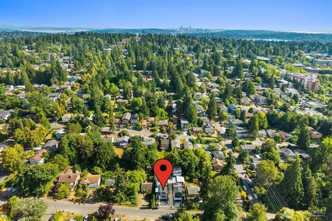 825 NE 105th Street Seattle WA 98125