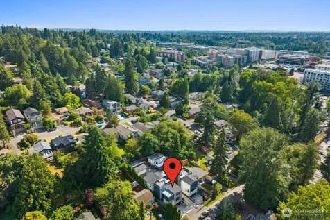 825 NE 105th Street Seattle WA 98125