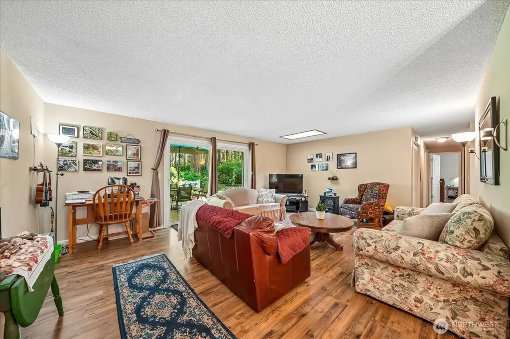11618 Breaker Way Anderson Island WA 98303
