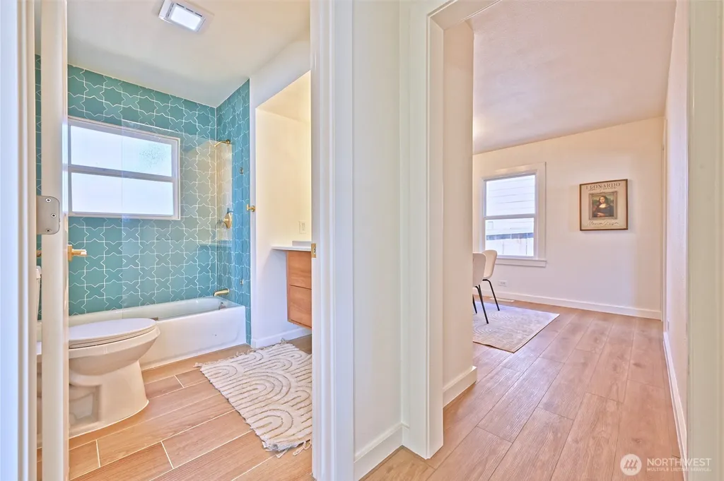 421 Wells Avenue N Renton WA 98057