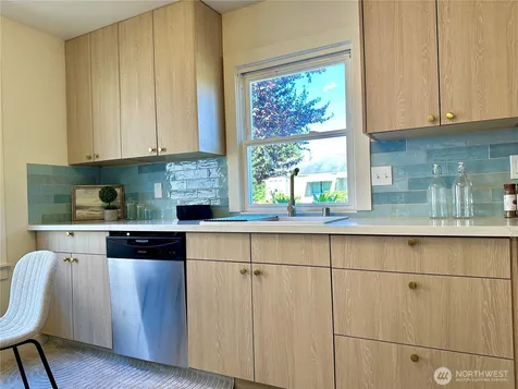 421 Wells Avenue N Renton WA 98057