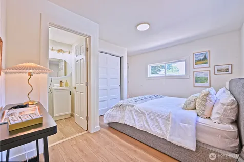 421 Wells Avenue N Renton WA 98057