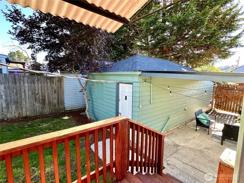 421 Wells Avenue N Renton WA 98057