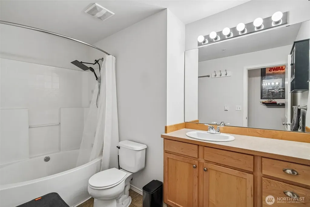 6443 Hazel Avenue SE Auburn WA 98092