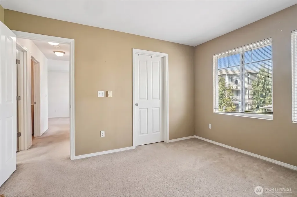 6443 Hazel Avenue SE Auburn WA 98092
