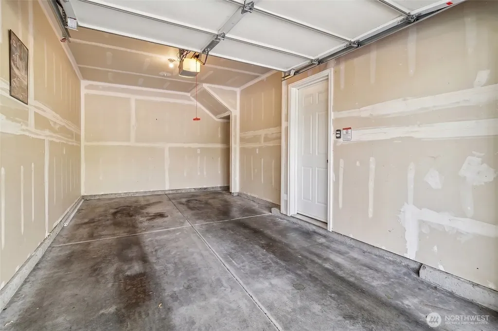 6443 Hazel Avenue SE Auburn WA 98092