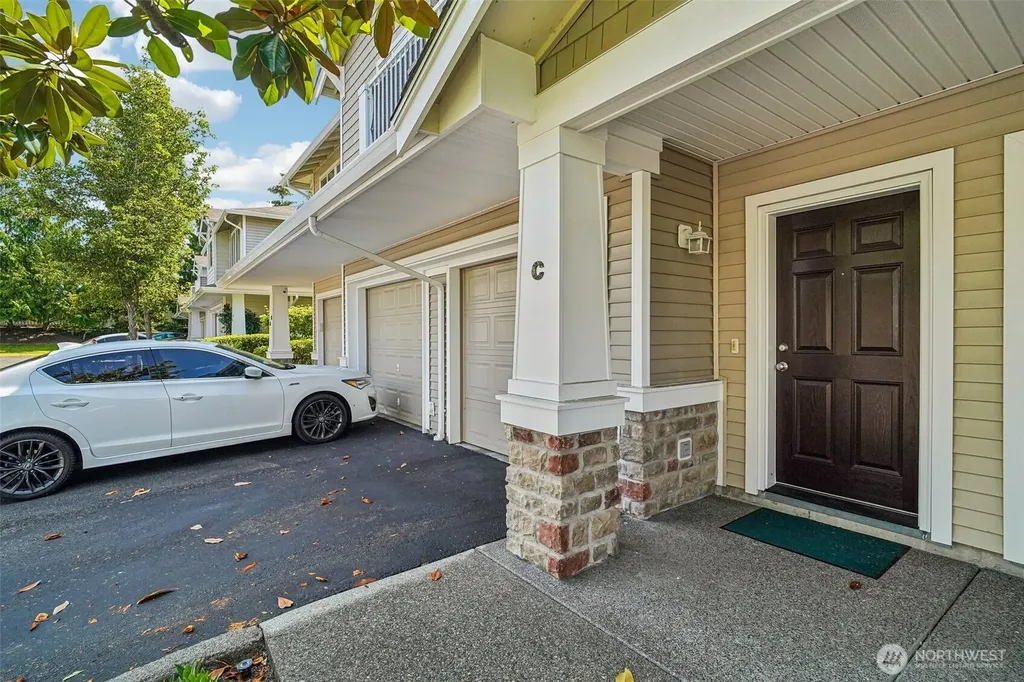 6443 Hazel Avenue SE Auburn WA 98092