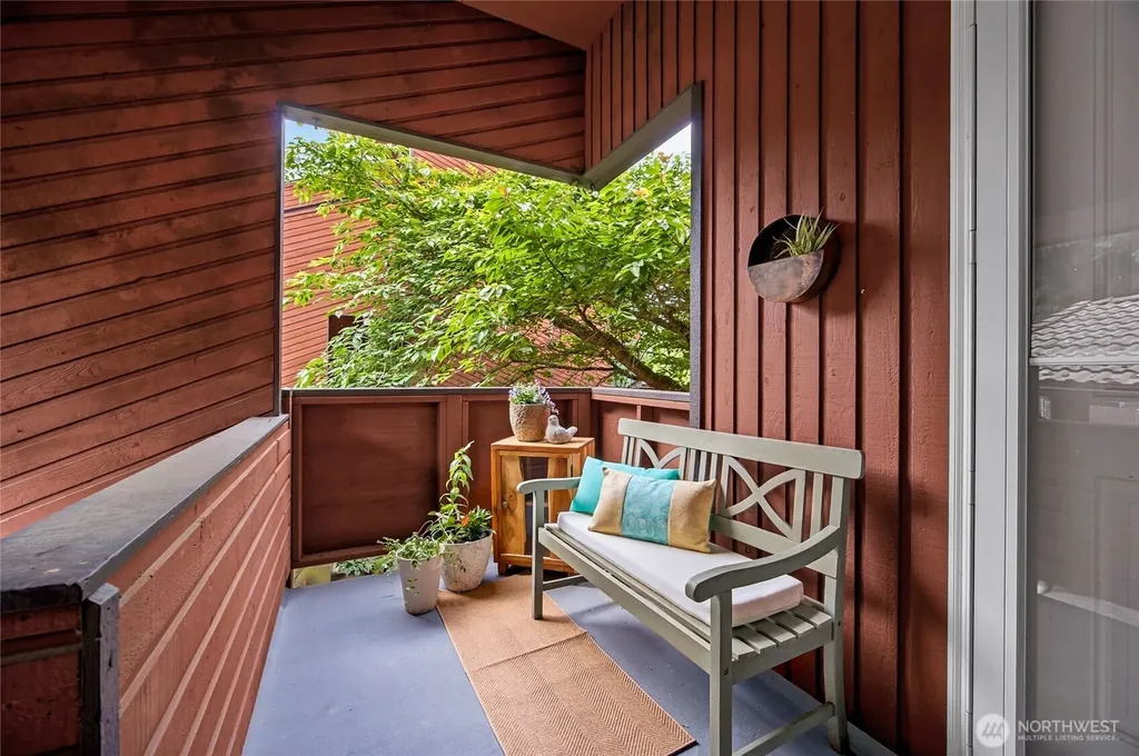 1208 S 216th Street Seattle WA 98198