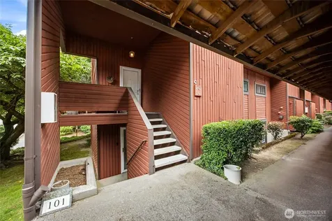 1208 S 216th Street Seattle WA 98198