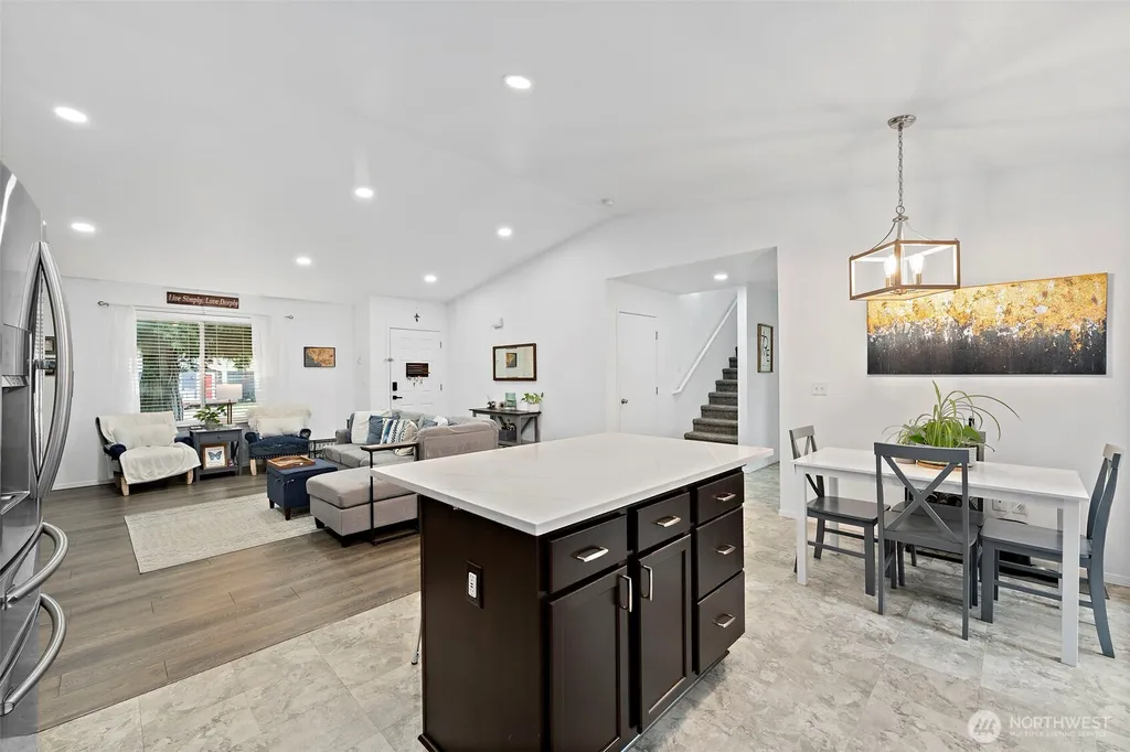 20810 Bonanza Drive E Bonney Lake WA 98391