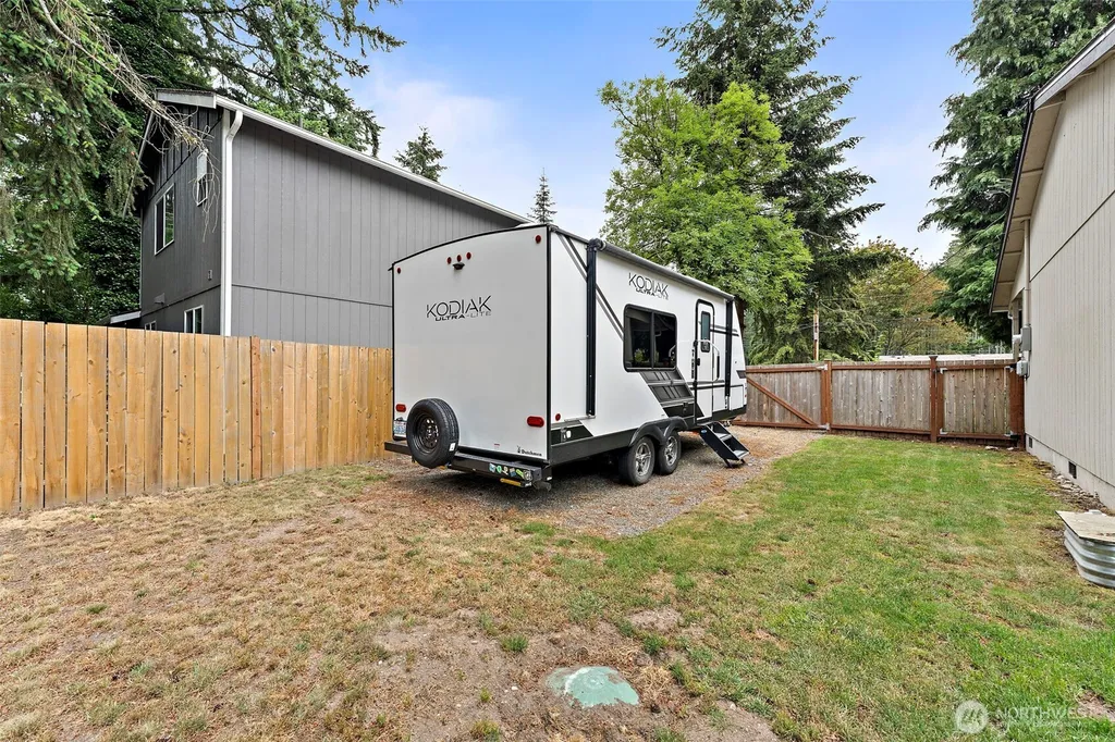 20810 Bonanza Drive E Bonney Lake WA 98391