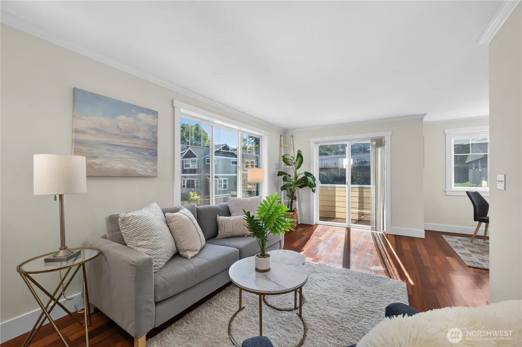 5013 40th Avenue NE Seattle WA 98105