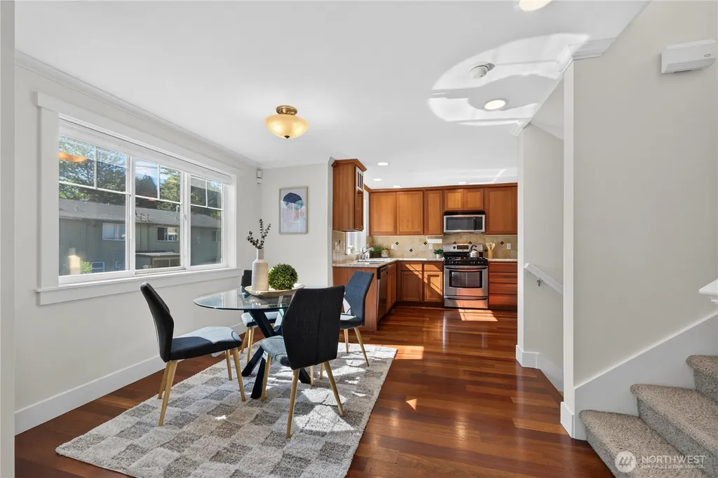 5013 40th Avenue NE Seattle WA 98105