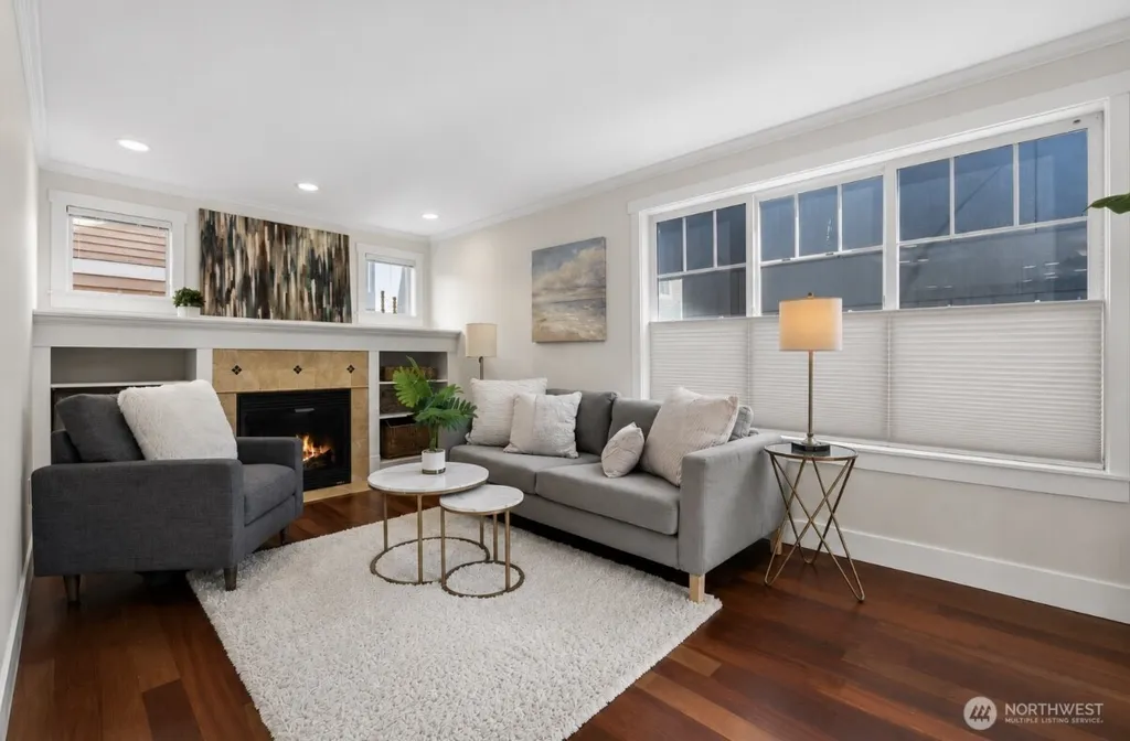 5013 40th Avenue NE Seattle WA 98105