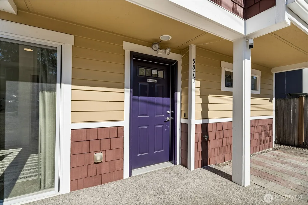 5013 40th Avenue NE Seattle WA 98105